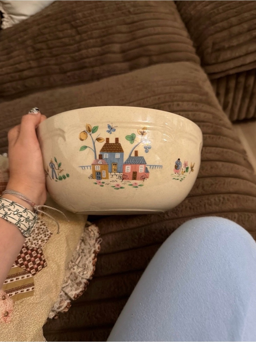 Vintage International Heartland largest bowl